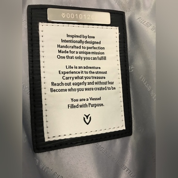 Vessel Signature Garment Duffel Track Black 2 in 1 Duffel Bag New w Tags - Picture 12 of 16